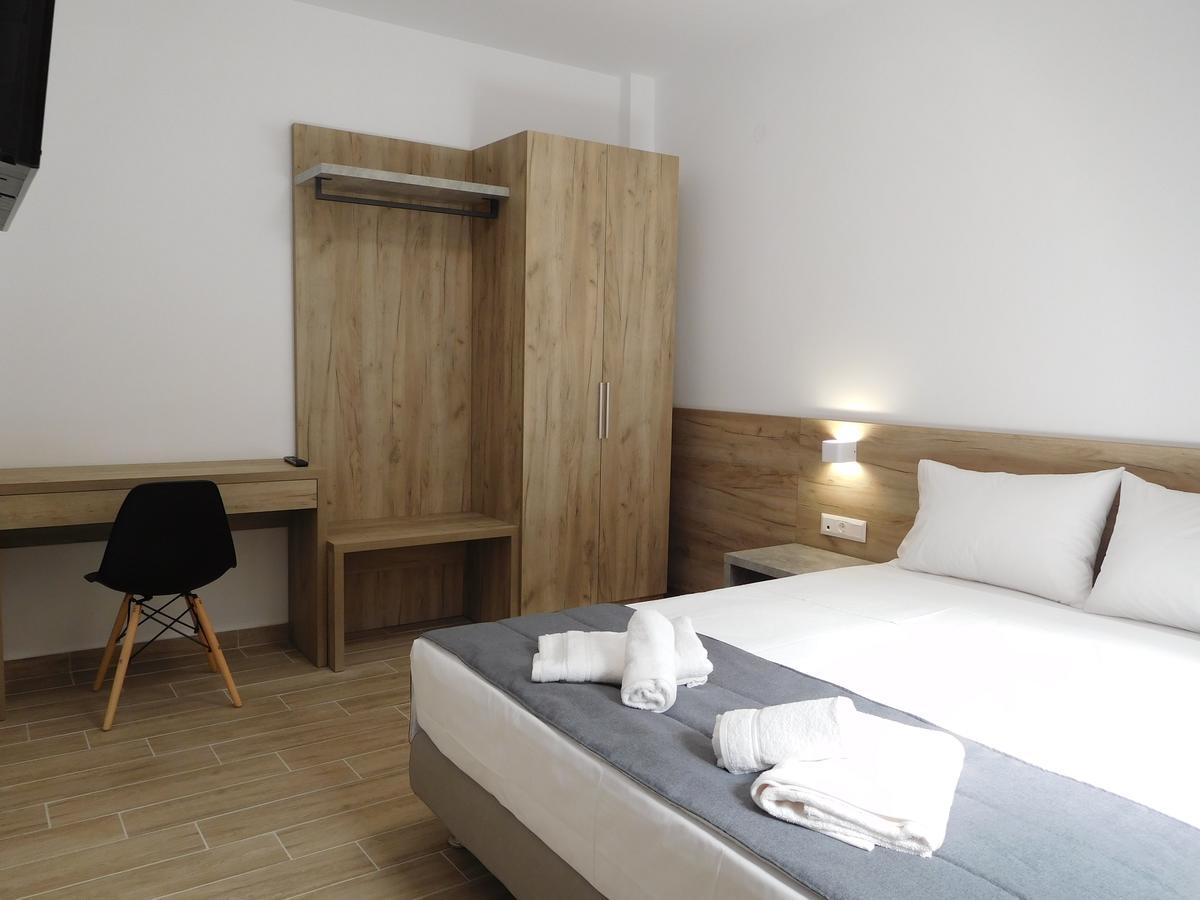 Hotel Vozina Metamorfosi  Bagian luar foto