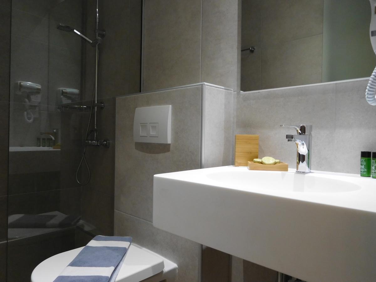 Hotel Vozina Metamorfosi  Bagian luar foto